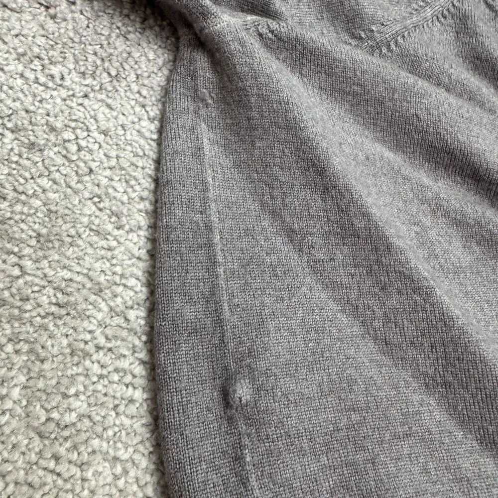 Pendleton Merino Wool Pullover Sweater Mens Medium Gray V-Neck Stretch Classic